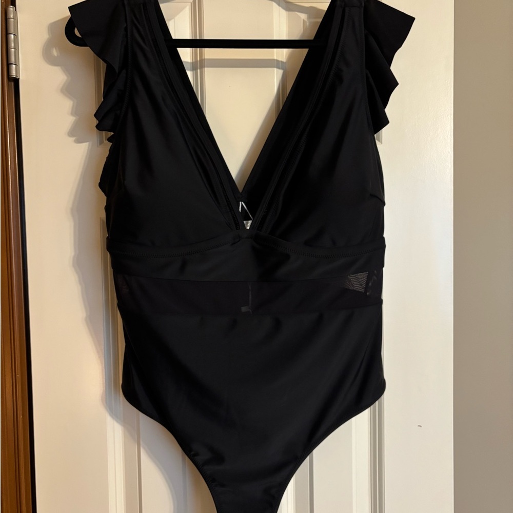 🌟NWT🌟Black One Piece Swimsuit